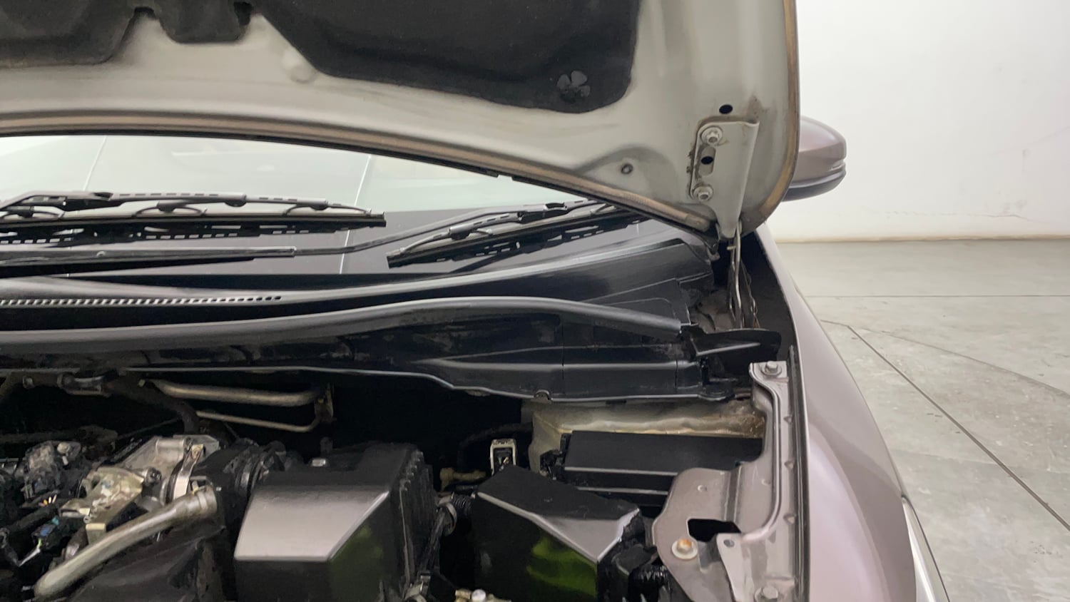Used 2016 Honda Jazz V Petrol Petrol Manual engine ENGINE LEFT SIDE HINGE & APRON VIEW