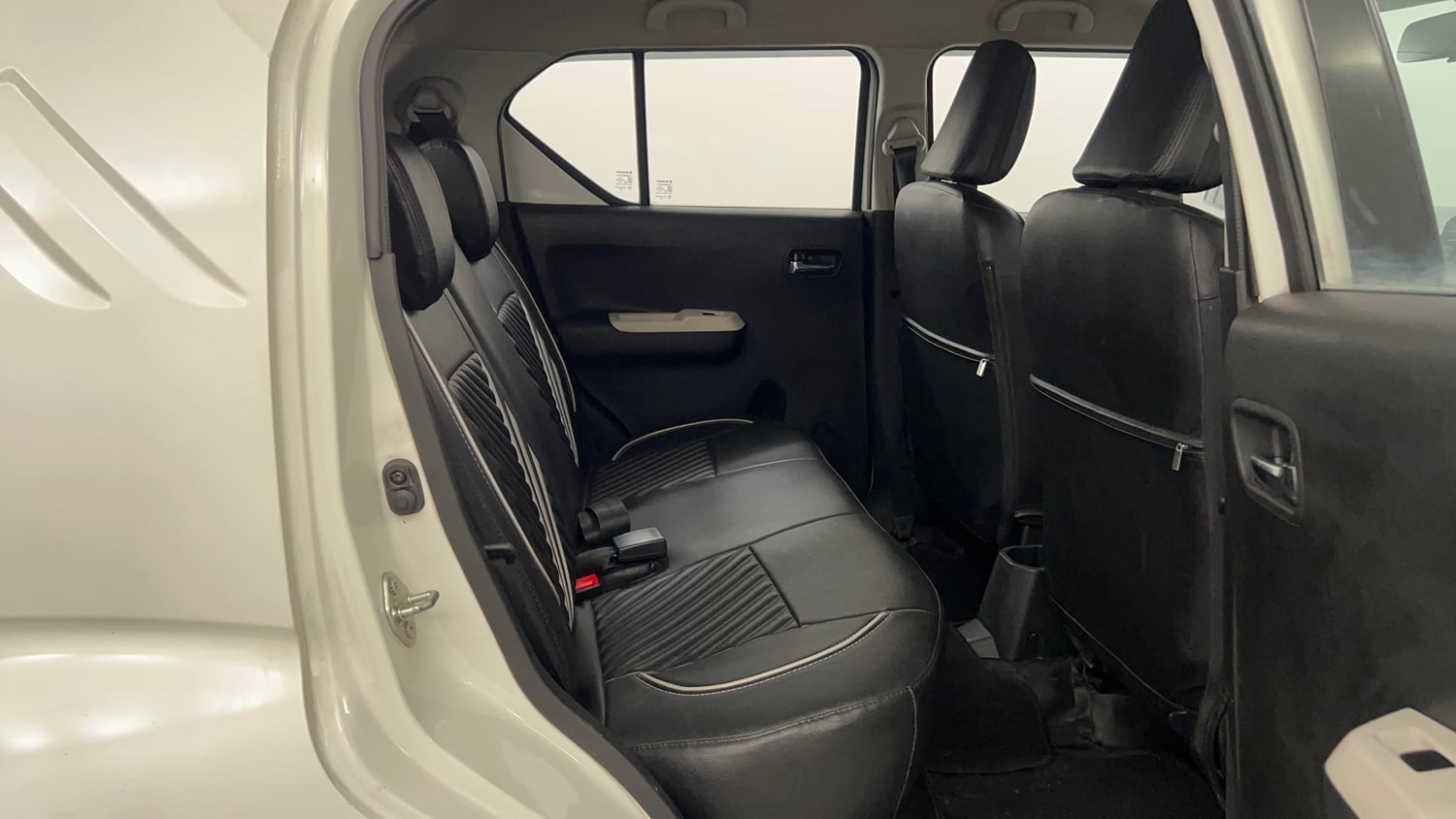 Used 2017 Maruti Suzuki Ignis Delta 1.2 MT Petrol Manual interior RIGHT SIDE REAR DOOR CABIN VIEW