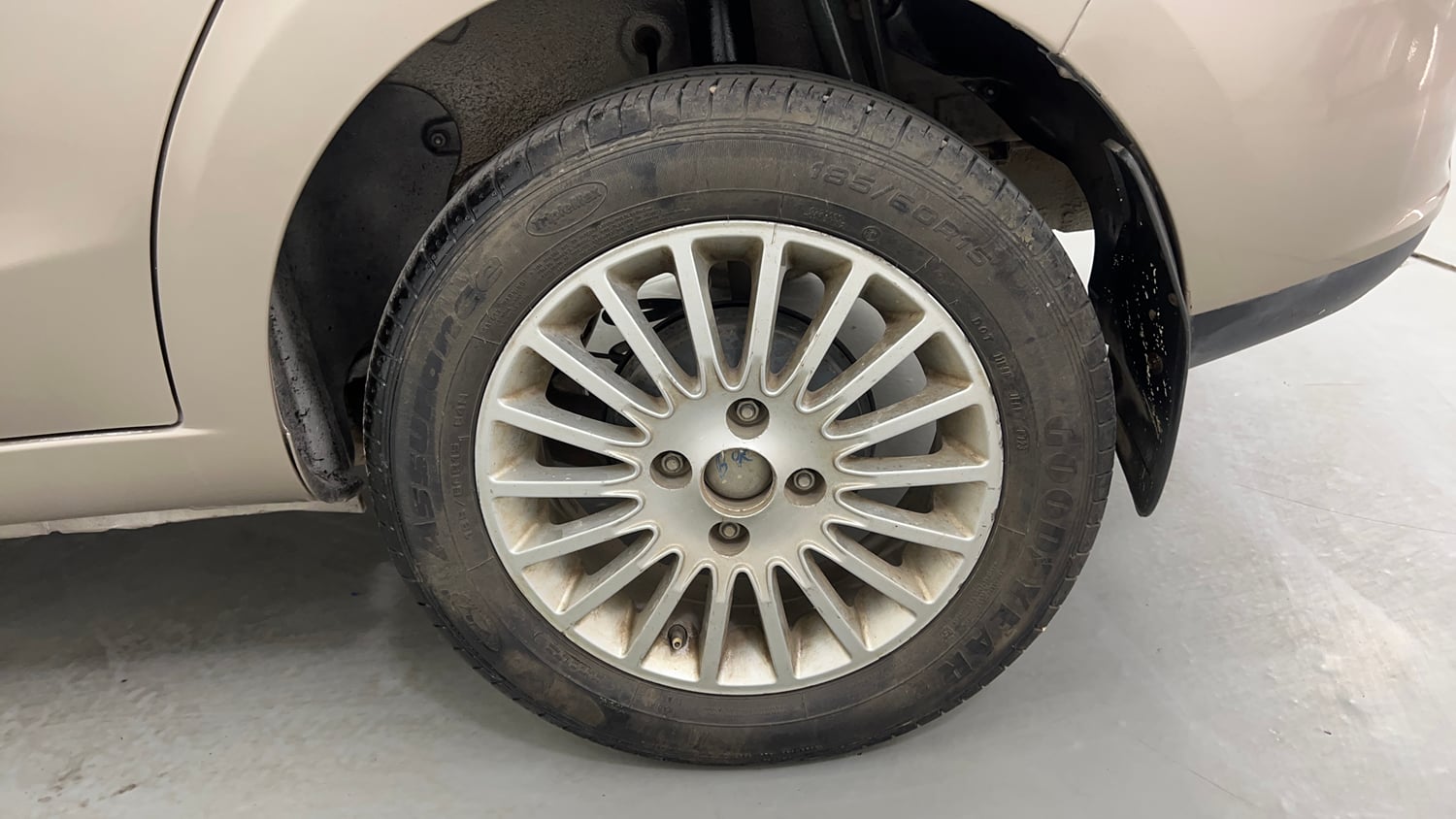 Used 2014 Tata Zest XMS Petrol Petrol Manual tyres LEFT REAR TYRE RIM VIEW