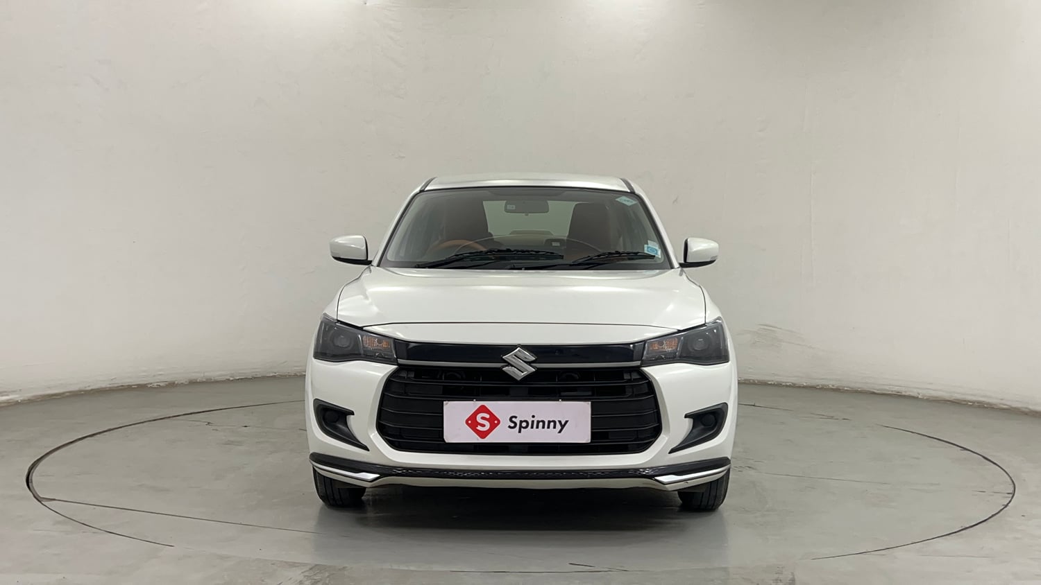 Used 2025 Maruti Suzuki Dzire VXi CNG Cng Manual exterior FRONT VIEW