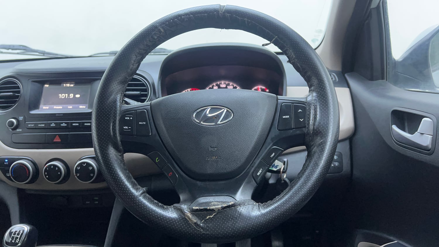 Used 2017 Hyundai Grand i10 Sportz 1.2 Kappa VTVT Petrol Manual interior STEERING VIEW