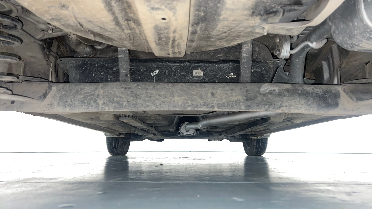 Used 2016 Hyundai Grand i10 Sportz 1.2 Kappa VTVT Petrol Manual extra REAR UNDERBODY VIEW (TAKEN FROM REAR)