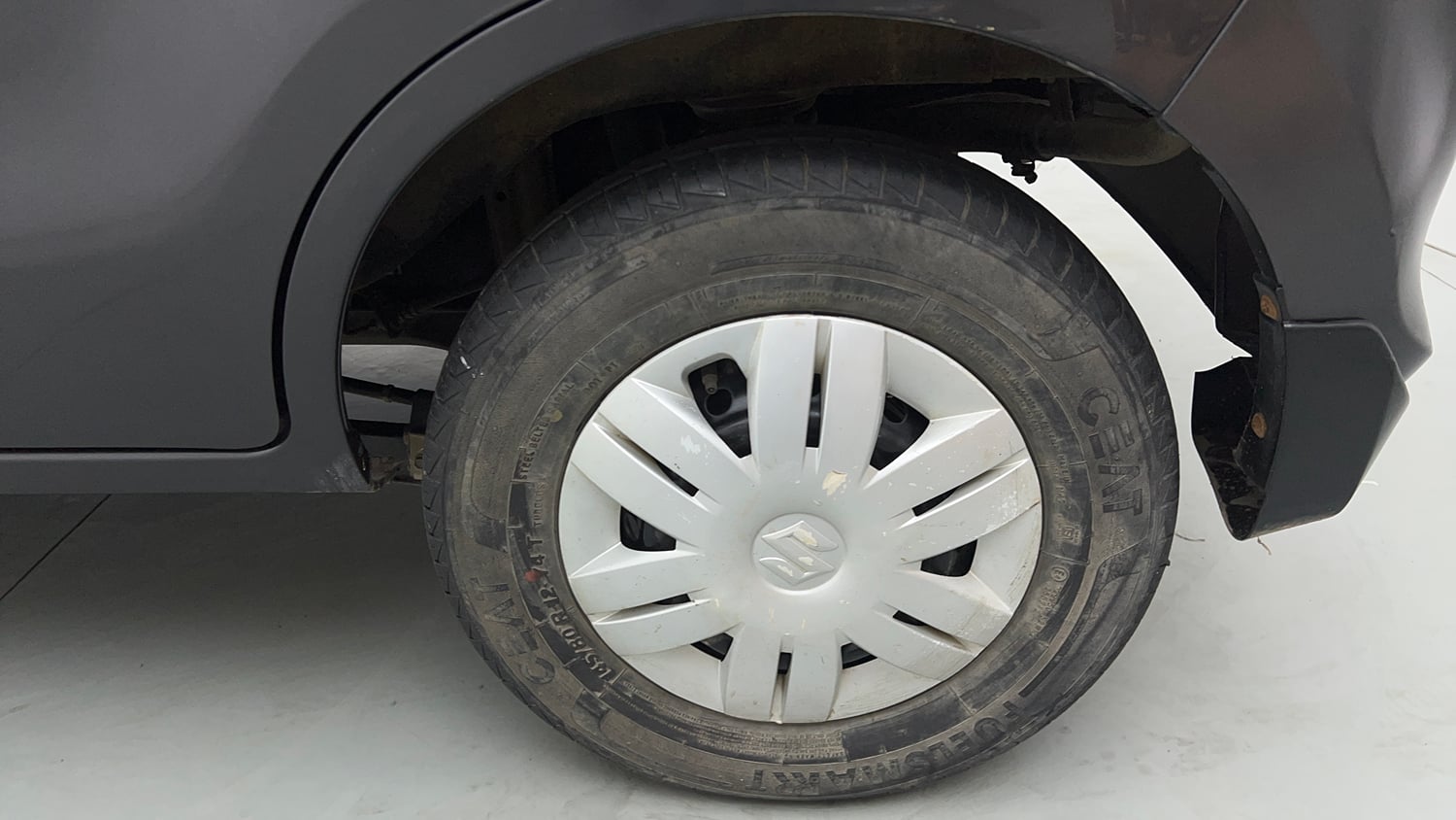 Used 2021 Maruti Suzuki Alto 800 VXi Petrol Manual tyres LEFT REAR TYRE RIM VIEW