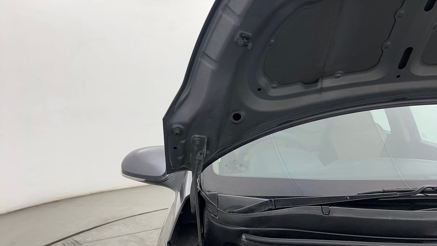 Used 2013 Hyundai Grand i10 Asta 1.2 Kappa VTVT Petrol Manual engine ENGINE RIGHT SIDE HINGE & APRON VIEW