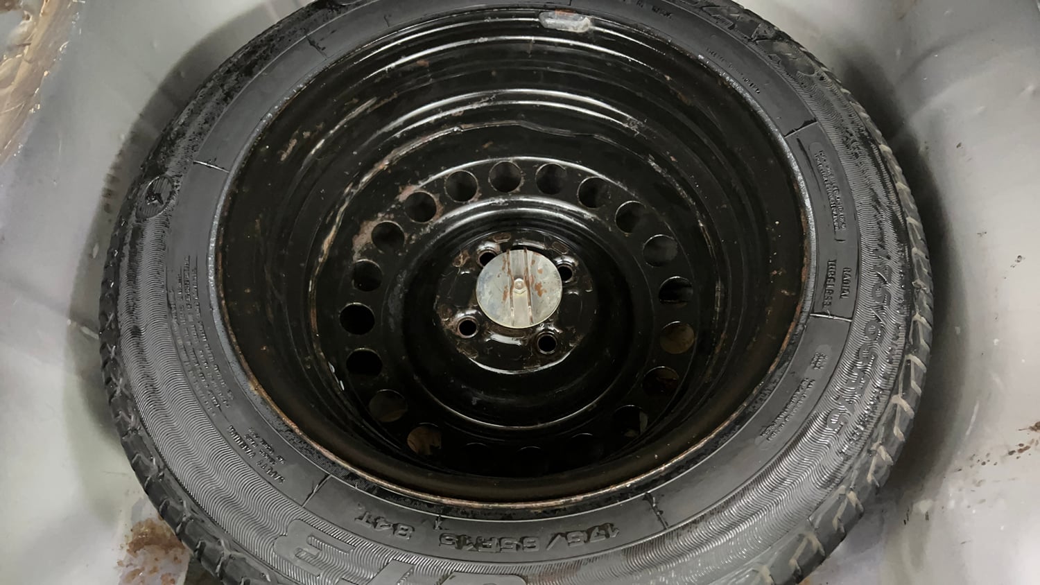 Used 2014 Honda City VX CVT Petrol Automatic tyres SPARE TYRE VIEW