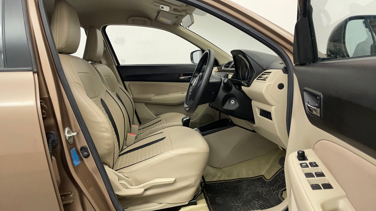 Used 2018 Maruti Suzuki Dzire VXi AMT Petrol Automatic interior RIGHT SIDE FRONT DOOR CABIN VIEW