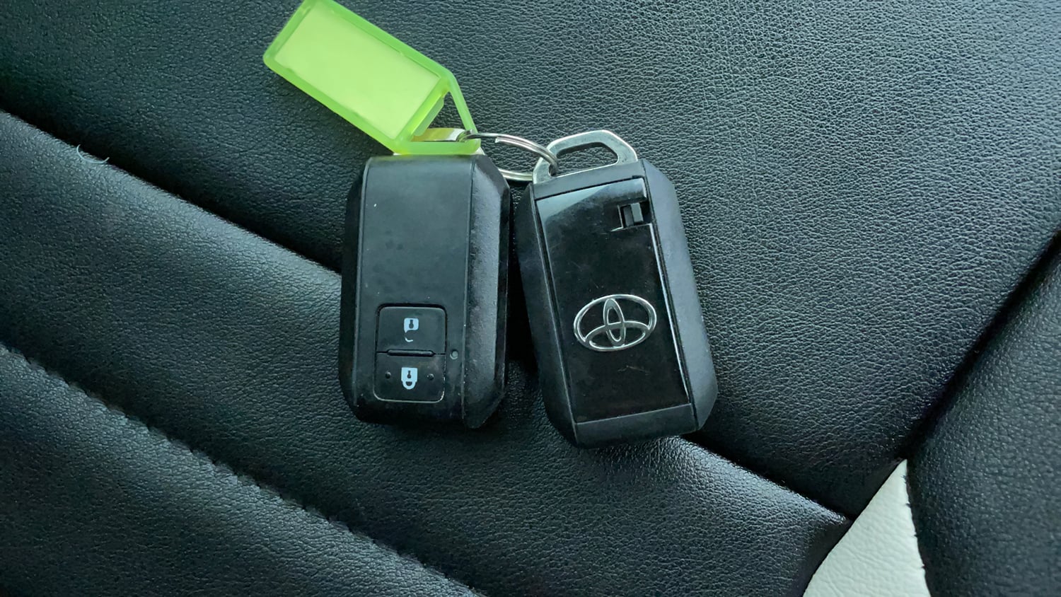 Used 2022 Toyota Glanza V CVT Petrol Automatic extra CAR KEY VIEW