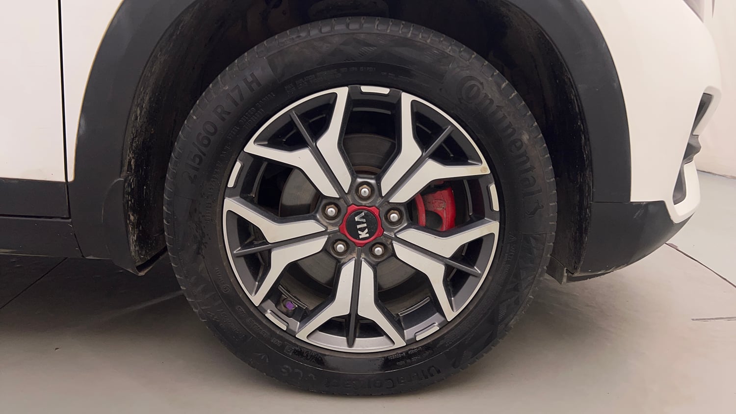 Used 2019 kia Seltos GTX Plus DCT 1.4 Petrol Automatic tyres RIGHT FRONT TYRE RIM VIEW