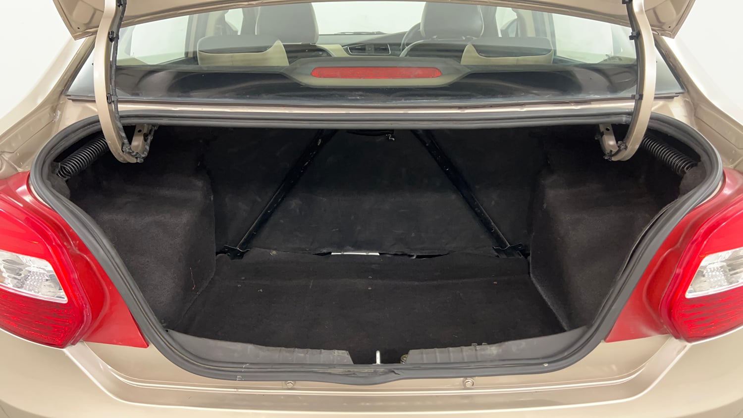 Used 2014 Tata Zest XMS Petrol Petrol Manual interior DICKY INSIDE VIEW