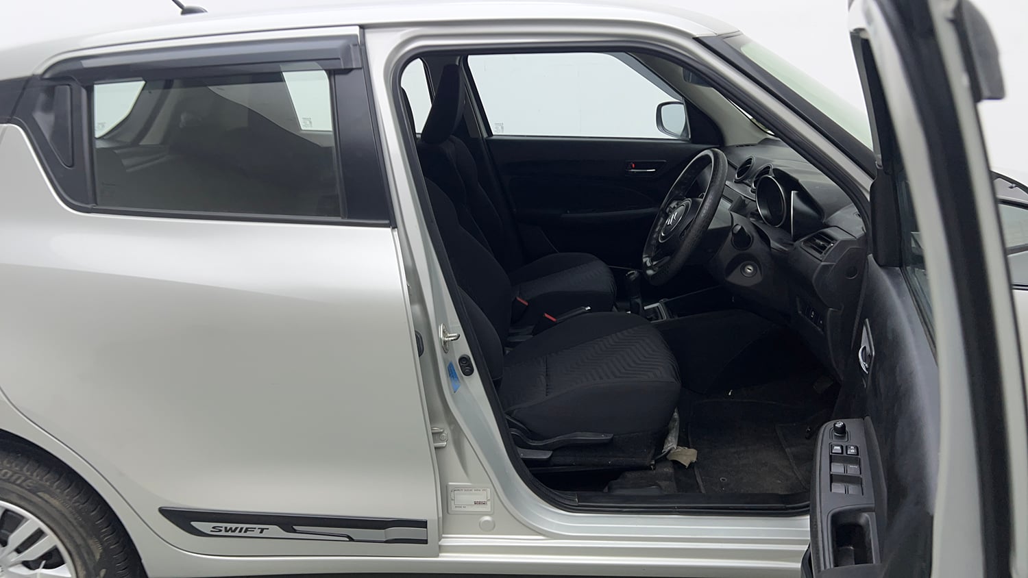 Used 2021 Maruti Suzuki Swift VXi Petrol Manual interior RIGHT SIDE FRONT DOOR CABIN VIEW