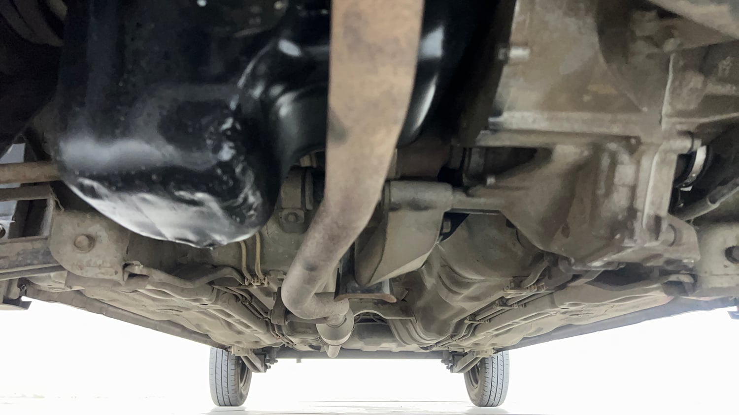 Used 2014 Maruti Suzuki Alto 800 Lxi Petrol Manual extra FRONT LEFT UNDERBODY VIEW
