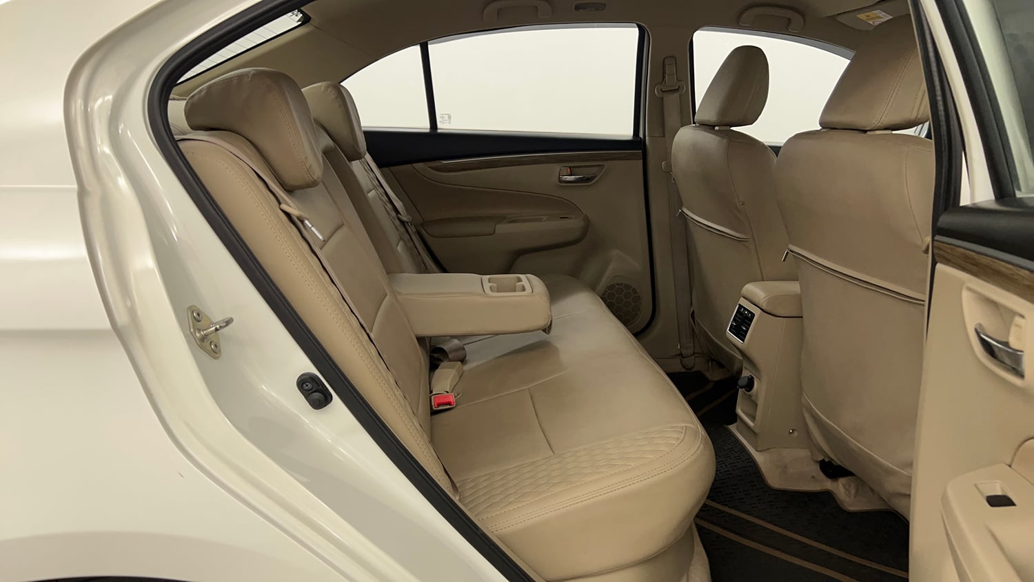 Used 2023 Maruti Suzuki Ciaz Zeta 1.5 Petrol Manual interior RIGHT SIDE REAR DOOR CABIN VIEW