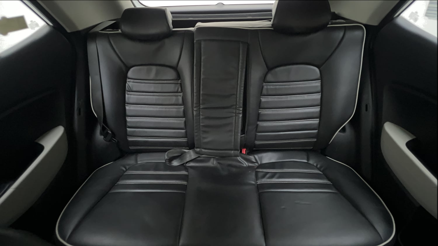 Used 2022 Hyundai Venue SX 1.2 Petrol Petrol Manual interior REAR SEAT CONDITION VIEW