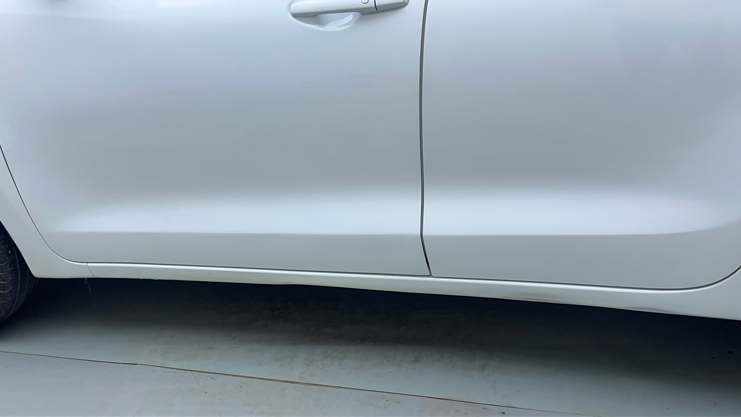 Used 2018 Maruti Suzuki Swift ZXi AMT Petrol Automatic dents MINOR DENT