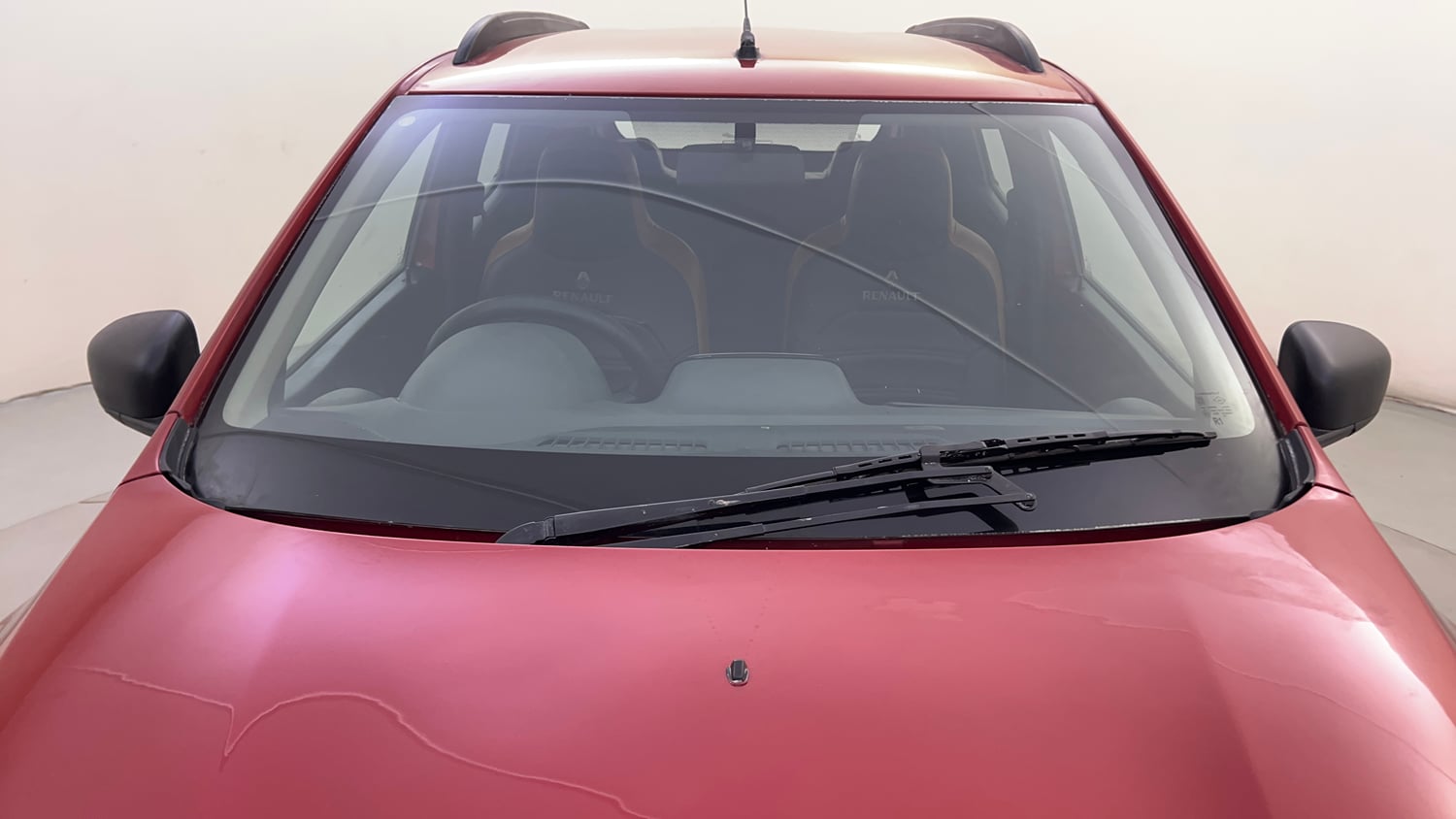 Used 2016 Renault Kwid RXT Petrol Manual exterior FRONT WINDSHIELD VIEW