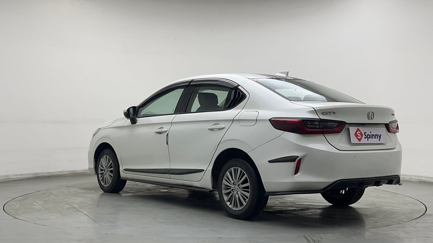 Used 2022 Honda City V Petrol Petrol Manual exterior LEFT REAR CORNER VIEW