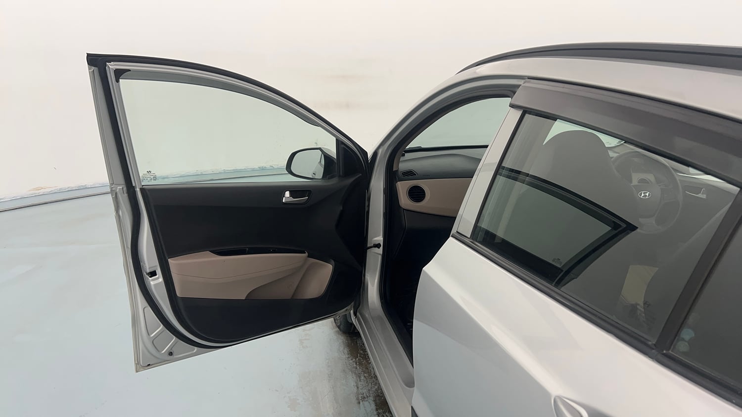 Used 2016 Hyundai Grand i10 Sportz 1.2 Kappa VTVT Petrol Manual interior LEFT FRONT DOOR OPEN VIEW