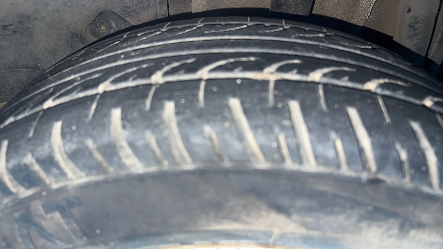 Used 2018 Tata Tiago Revotron XZA Petrol Automatic tyres LEFT REAR TYRE TREAD VIEW