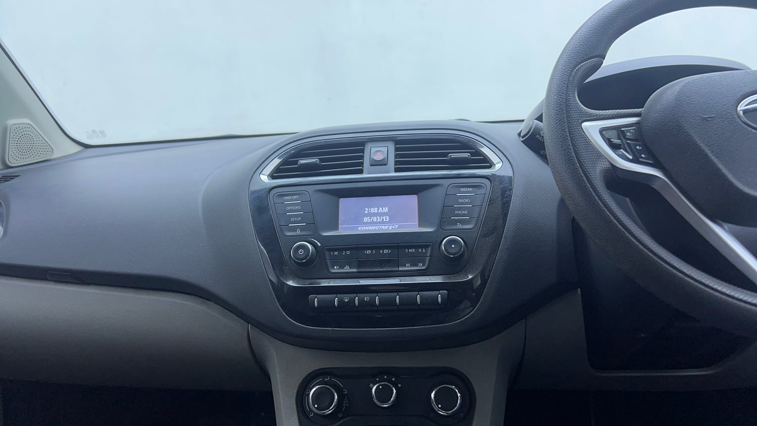 Used 2018 Tata Tiago Revotron XZA Petrol Automatic interior MUSIC SYSTEM & AC CONTROL VIEW