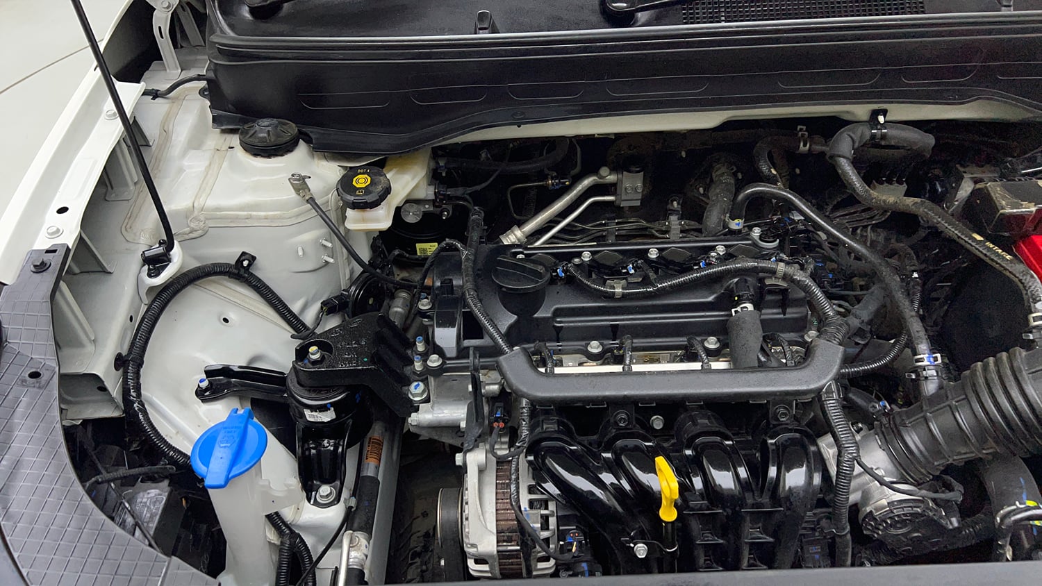Used 2022 Hyundai Venue SX 1.2 Petrol Petrol Manual engine ENGINE RIGHT SIDE VIEW