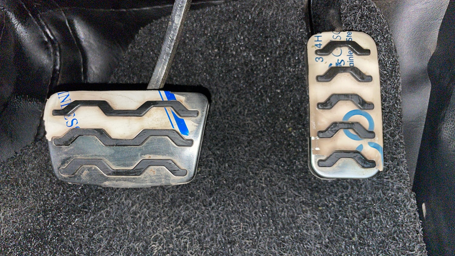 Used 2025 Kia Seltos GTX Plus 1.5 Diesel AT Diesel Automatic interior PEDALS VIEW