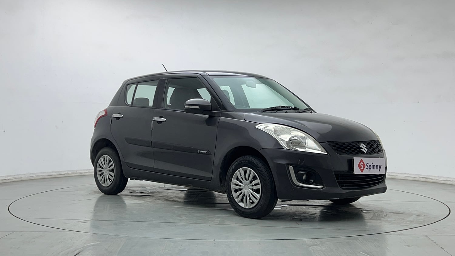Used 2015 Maruti Suzuki Swift VXi Petrol Manual exterior RIGHT FRONT CORNER VIEW