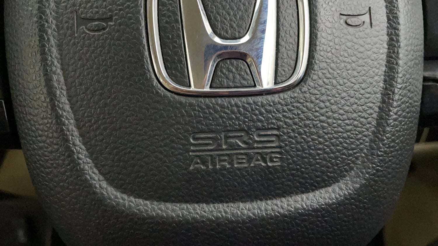 Used 2019 Honda Amaze 1.2 V CVT Petrol Petrol Automatic top_features Airbags