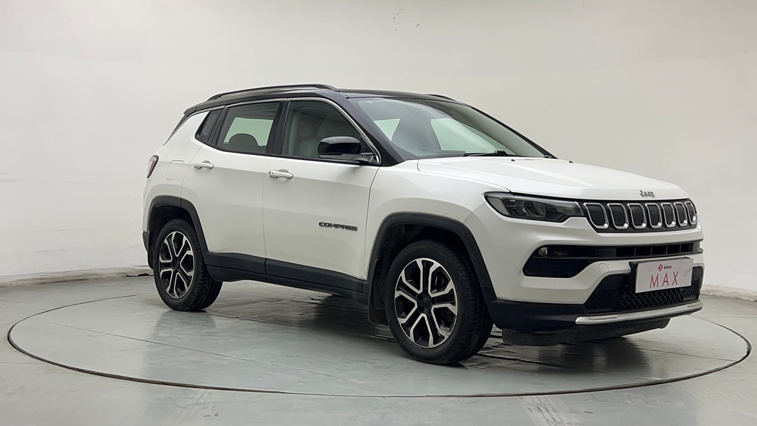 Used 2022 Jeep Compass Limited (O) 2.0 Diesel Diesel Manual exterior RIGHT FRONT CORNER VIEW