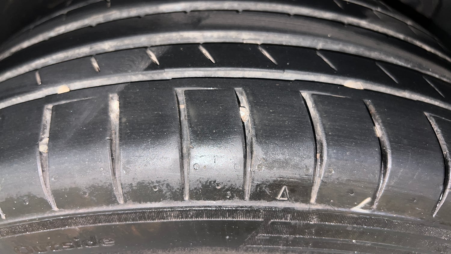 Used 2019 kia Seltos GTX Plus DCT 1.4 Petrol Automatic tyres LEFT REAR TYRE TREAD VIEW