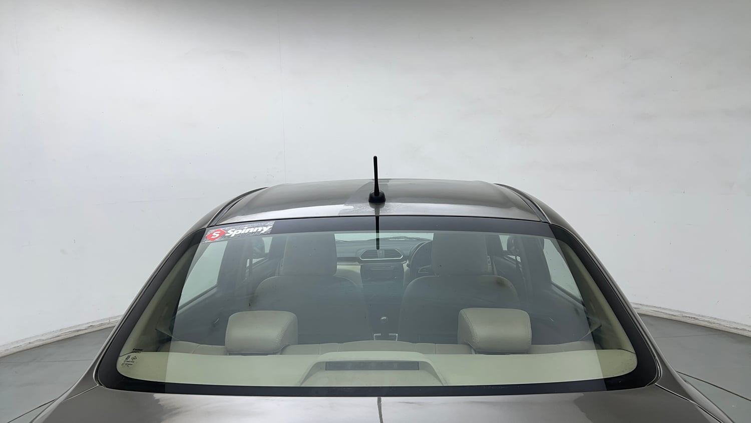 Used 2018 Maruti Suzuki Dzire VDi Diesel Manual exterior BACK WINDSHIELD VIEW