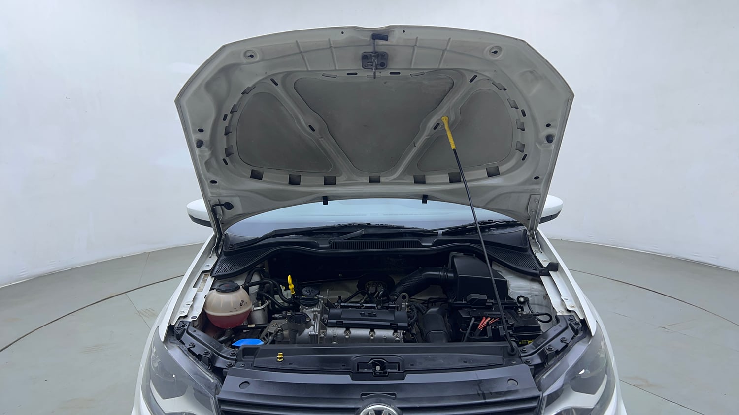 Used 2018 Volkswagen Ameo Comfortline 1.2L (P) Petrol Manual engine ENGINE & BONNET OPEN FRONT VIEW