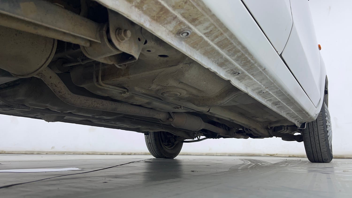 Used 2022 Maruti Suzuki Alto 800 LXi (O) Petrol Manual extra REAR RIGHT UNDERBODY VIEW
