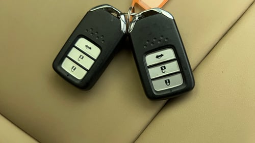 Used 2016 Honda City VX Petrol Manual extra CAR KEY VIEW