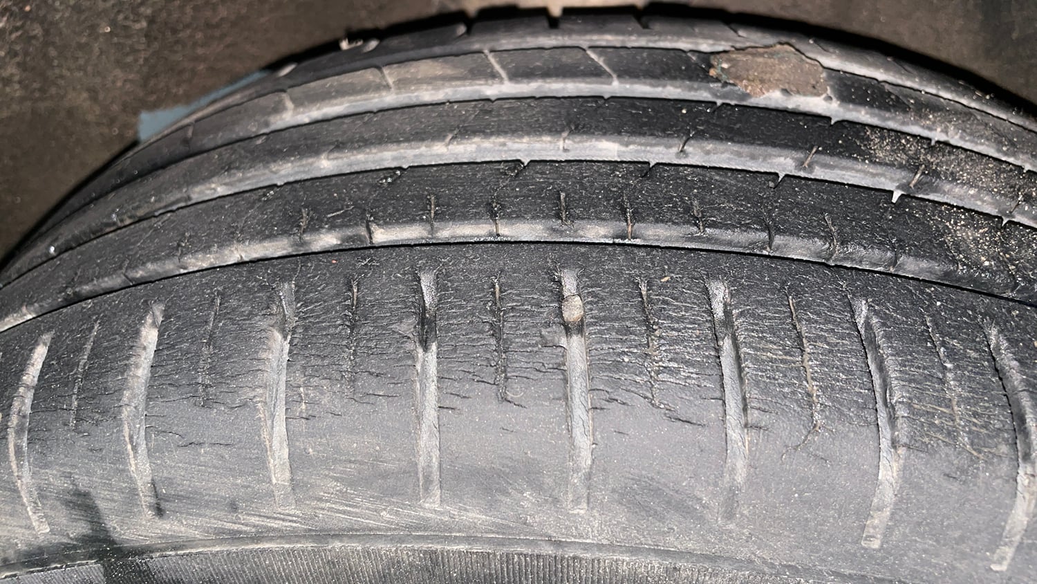 Used 2019 Maruti Suzuki Baleno Alpha Automatic Petrol Automatic tyres RIGHT REAR TYRE TREAD VIEW