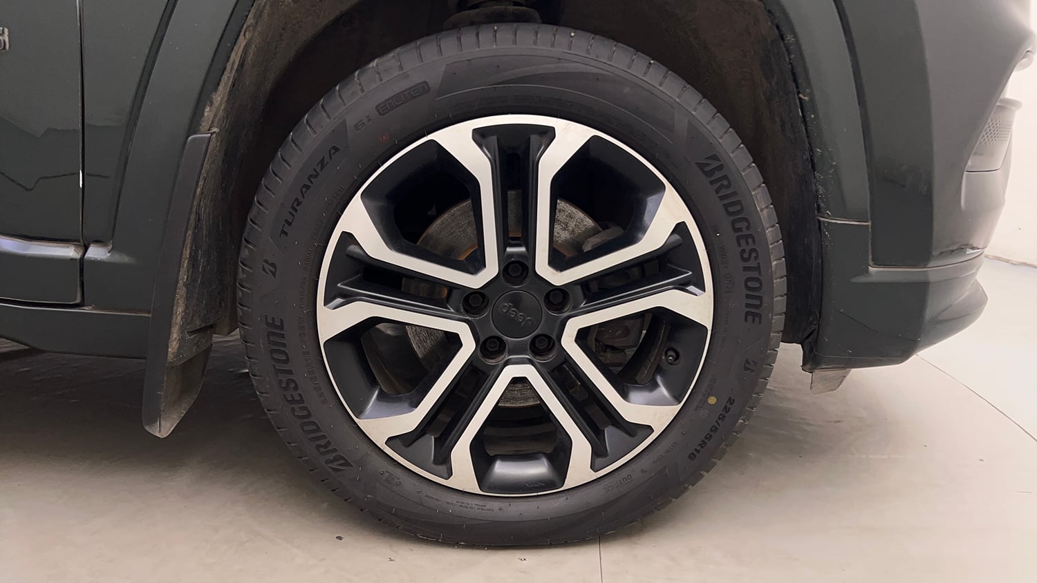 Used 2021 Jeep Compass Model S (O) 2.0 Diesel Diesel Manual tyres RIGHT FRONT TYRE RIM VIEW