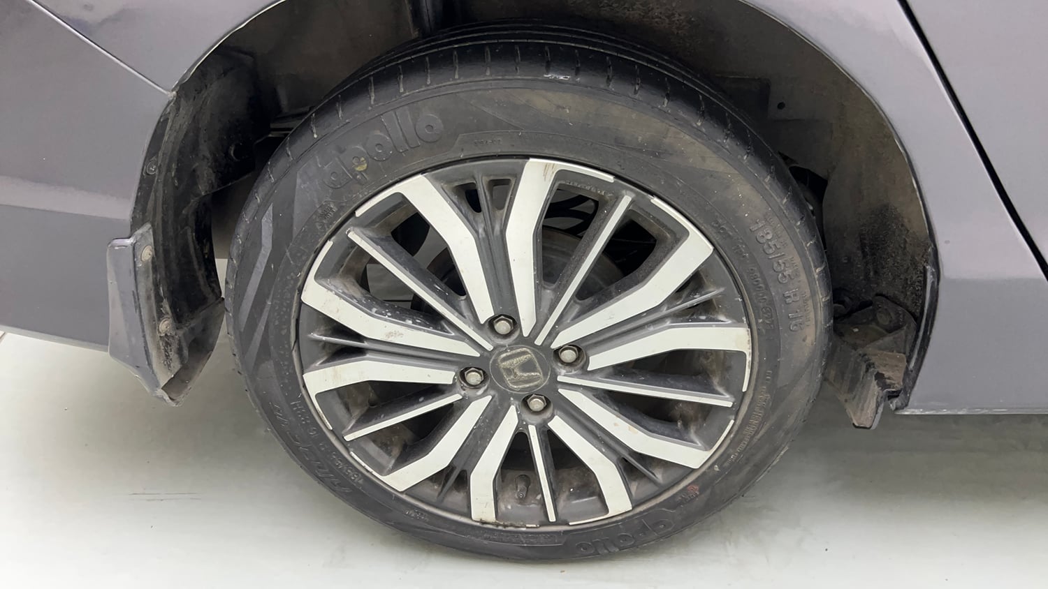 Used 2017 Honda City ZX CVT Petrol Petrol Automatic tyres RIGHT REAR TYRE RIM VIEW