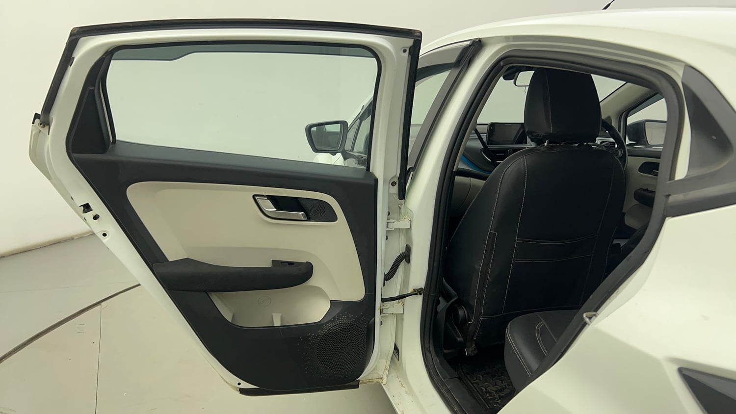 Used 2022 Tata Altroz XZ Plus Petrol+CNG (Outside Fitted) Cng Manual interior LEFT REAR DOOR OPEN VIEW