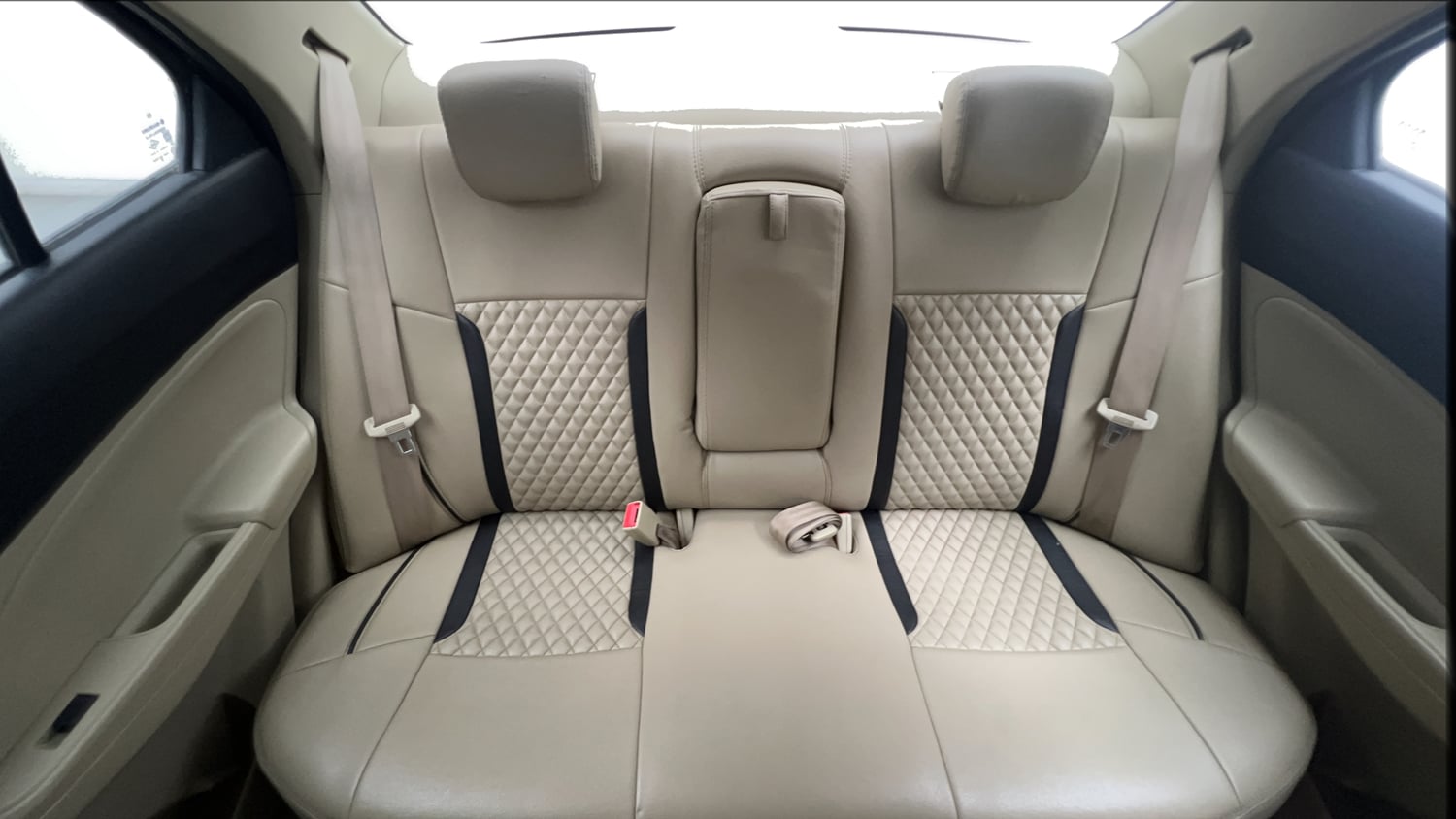Used 2018 Maruti Suzuki Dzire VDi Diesel Manual interior REAR SEAT CONDITION VIEW