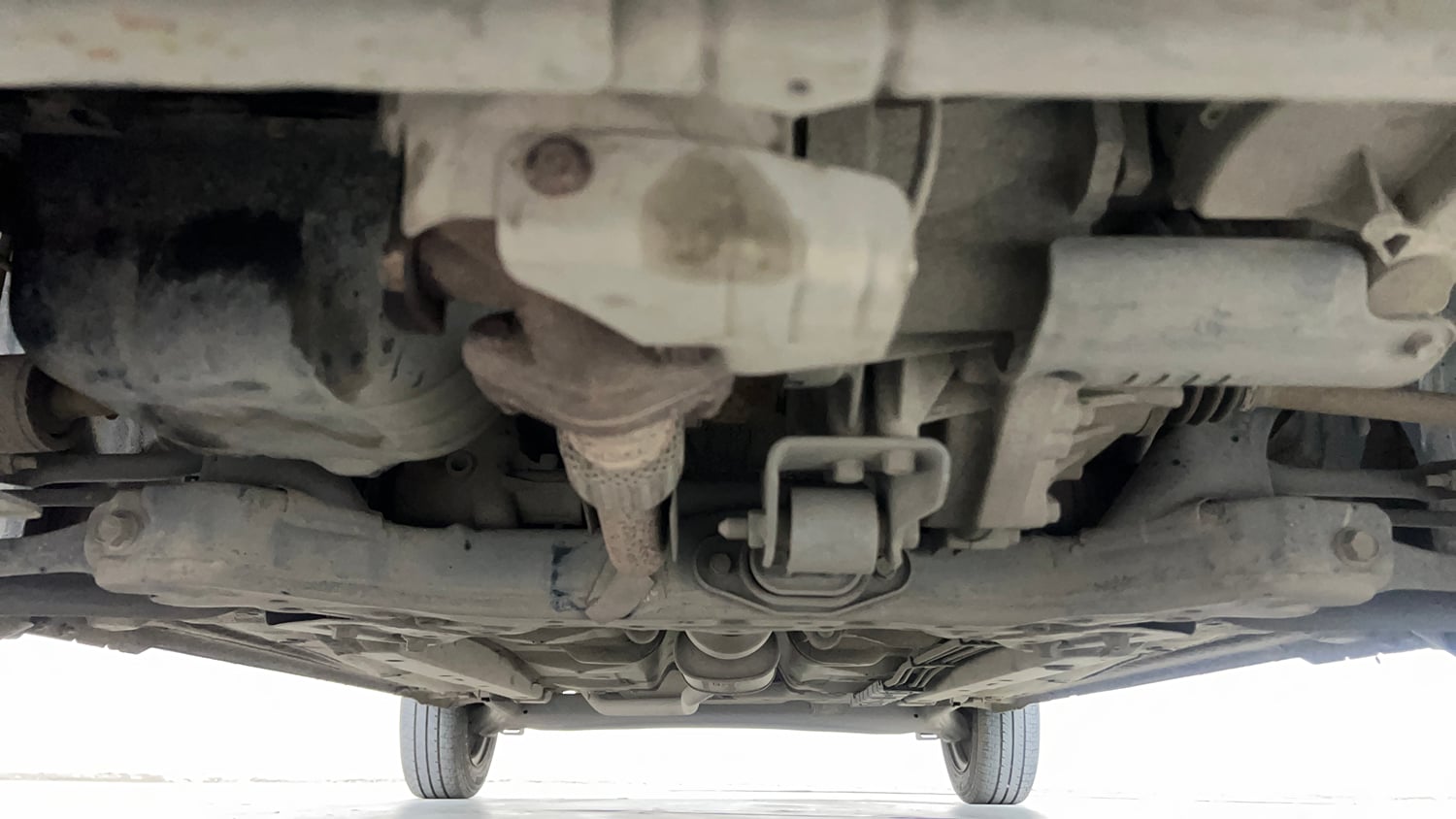 Used 2021 Hyundai Santro Sportz AMT Petrol Automatic extra FRONT LEFT UNDERBODY VIEW