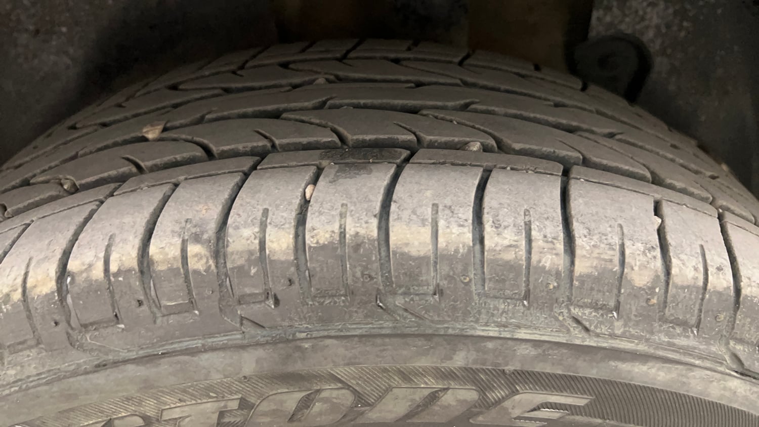 Used 2022 kia Seltos HTX 1.5 IVT Petrol Automatic tyres LEFT REAR TYRE TREAD VIEW
