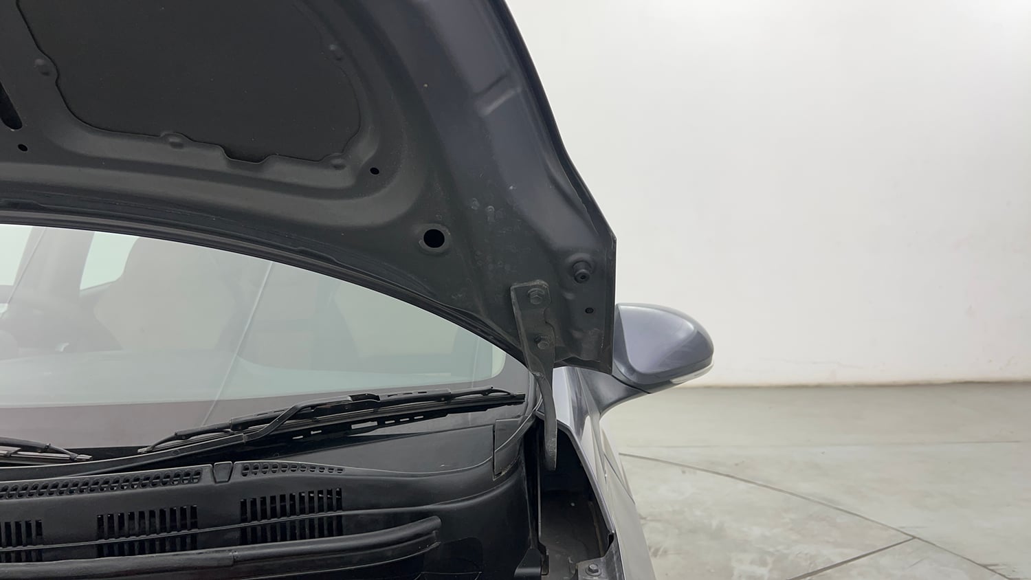Used 2013 Hyundai Grand i10 Asta 1.2 Kappa VTVT Petrol Manual engine ENGINE LEFT SIDE HINGE & APRON VIEW