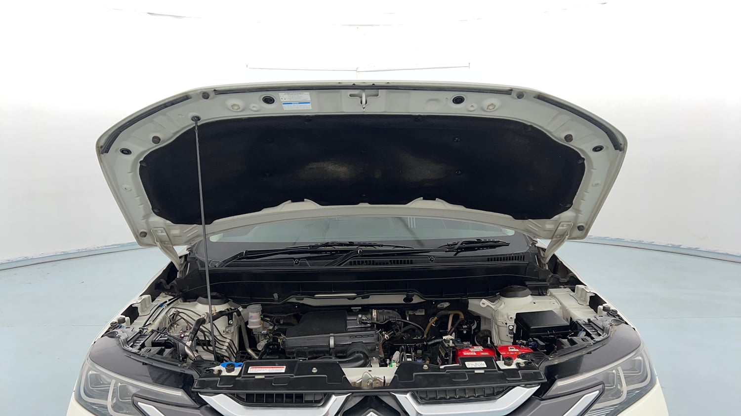 Used 2023 Maruti Suzuki Brezza ZXi Petrol Manual engine ENGINE & BONNET OPEN FRONT VIEW