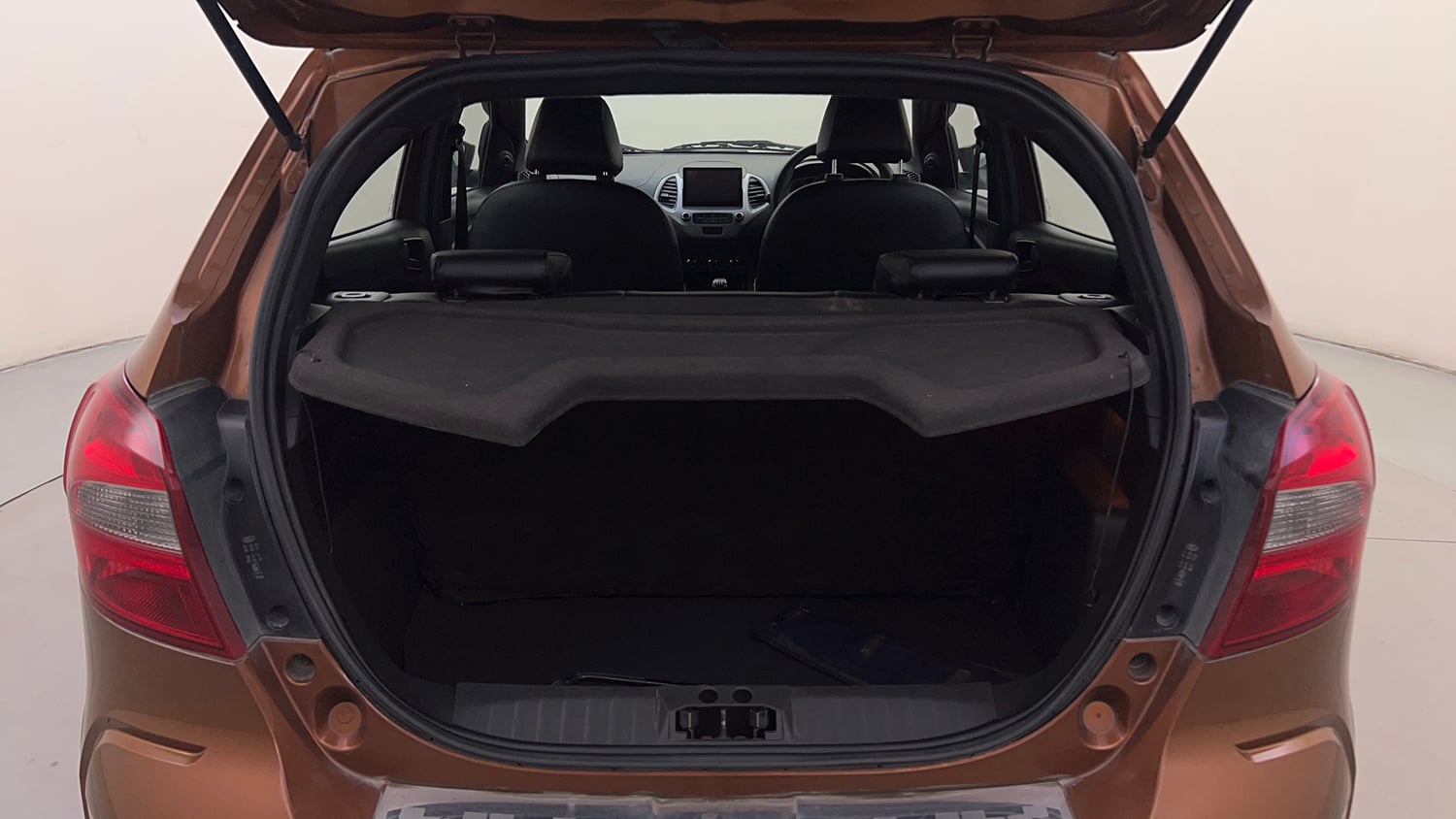 Used 2019 Ford Freestyle Trend Plus 1.2 Ti-VCT Petrol Manual interior DICKY INSIDE VIEW