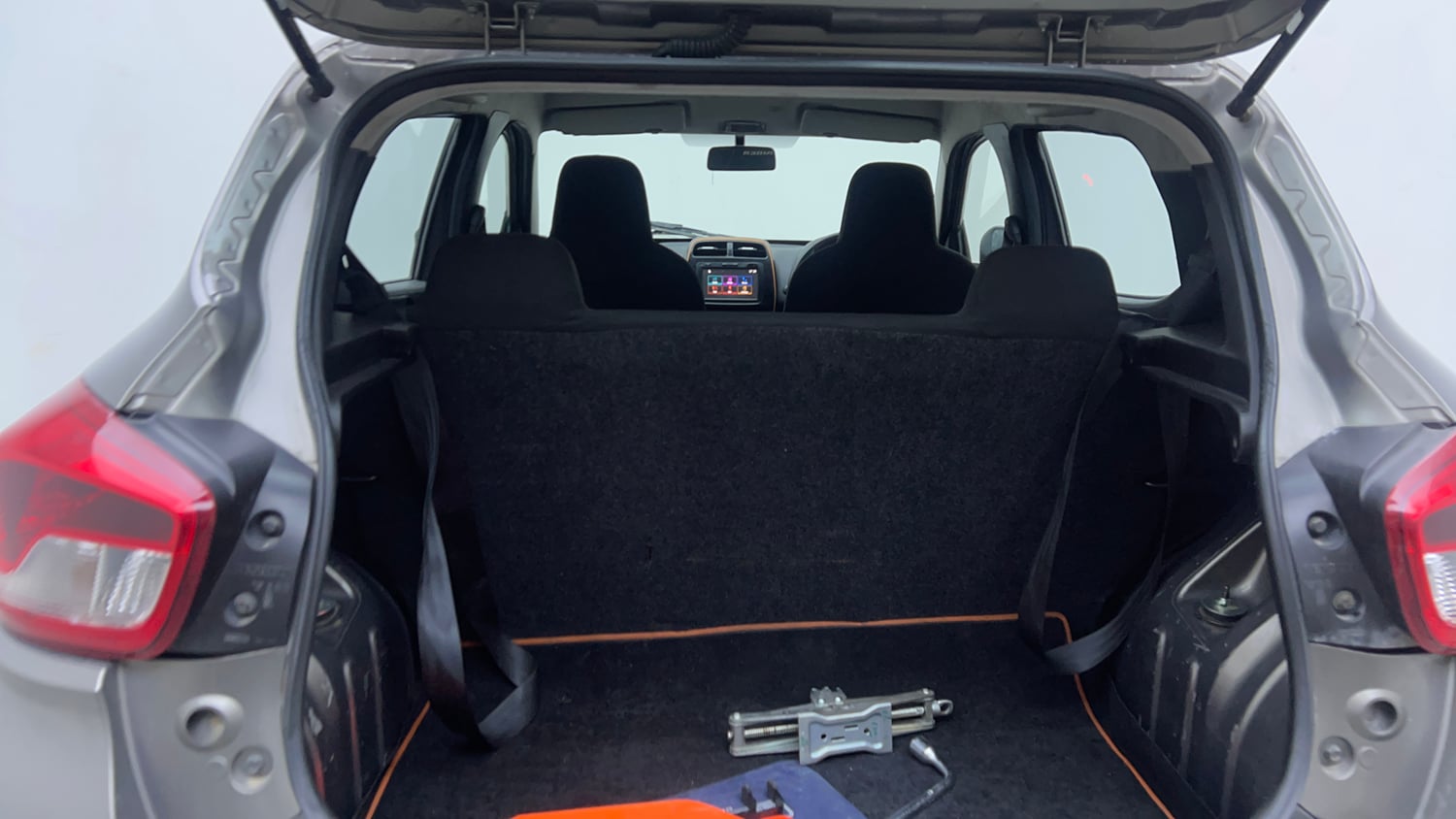 Used 2018 Renault Kwid CLIMBER 1.0 Petrol Manual interior DICKY INSIDE VIEW
