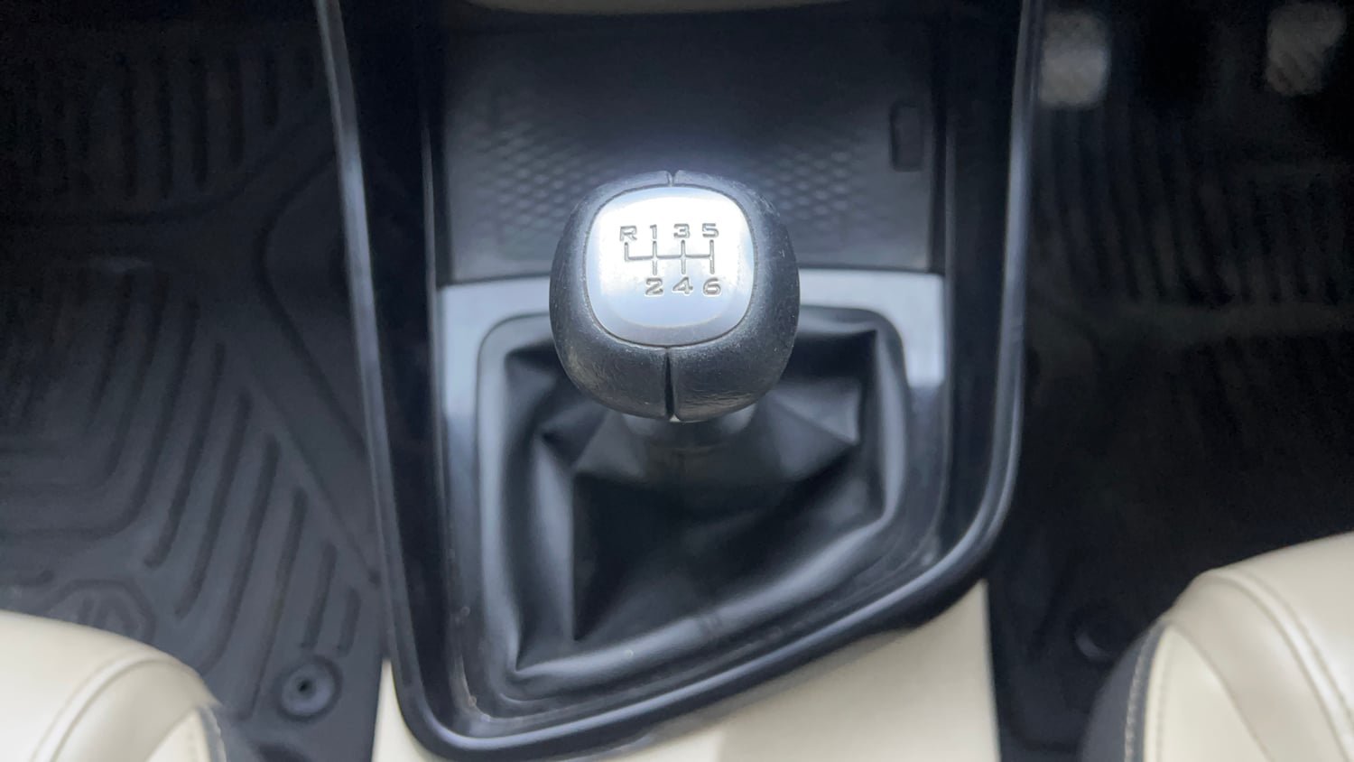 Used 2023 MG Motors Hector Sharp 2.0 Diesel Turbo MT Diesel Manual interior GEAR  KNOB VIEW