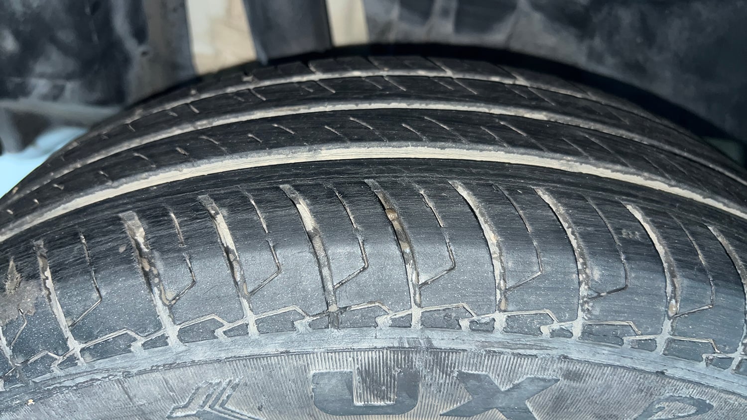 Used 2022 Maruti Suzuki Swift LXi Petrol Manual tyres RIGHT REAR TYRE TREAD VIEW