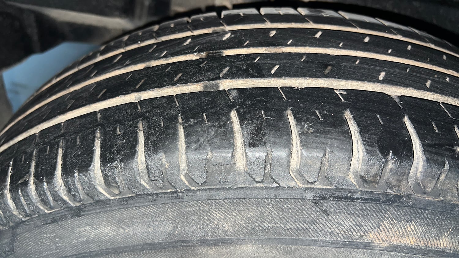 Used 2018 Maruti Suzuki Dzire VDi Diesel Manual tyres RIGHT REAR TYRE TREAD VIEW