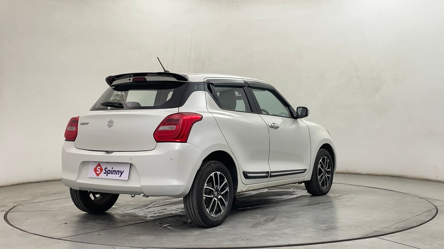 Used 2020 Maruti Suzuki Swift ZXi Plus AMT Petrol Automatic exterior RIGHT REAR CORNER VIEW