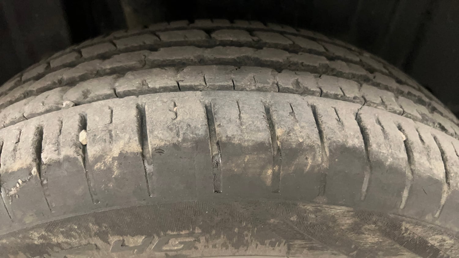 Used 2025 Maruti Suzuki Baleno Delta AGS Petrol Automatic tyres RIGHT REAR TYRE TREAD VIEW