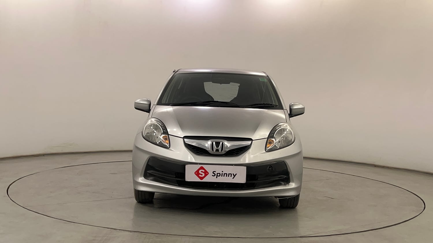 Used 2014 Honda Brio S MT Petrol Manual exterior FRONT VIEW